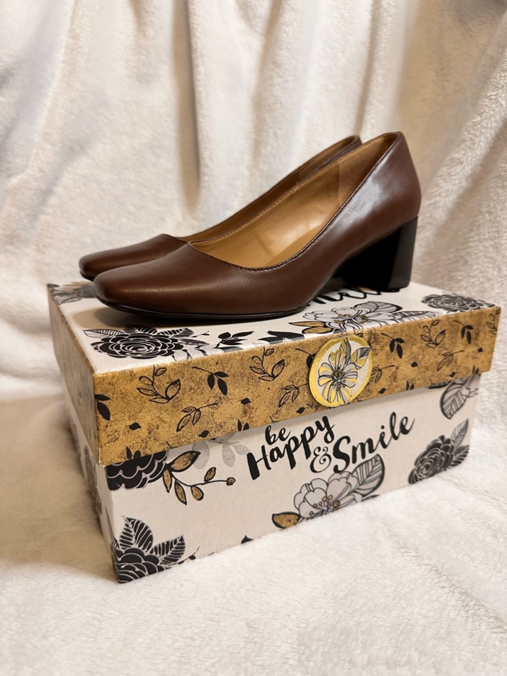 Naturalizer Karina Brown Leather Square Toe Block Heels - Size 8M - NEW